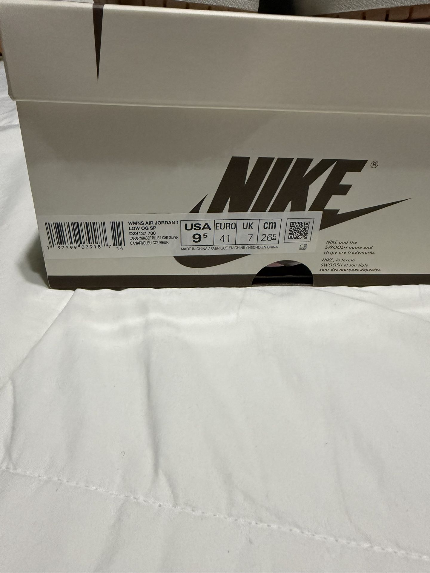 Nike Jordan 1 Low Travis Scott Canary (Women’s)