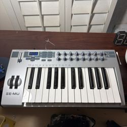 E-MU Xboard25 EM7700 Controller 🎛️ 25-Key USB Midi Board