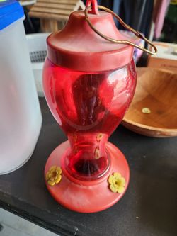 Hummingbird feeder