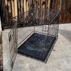 Dog Kennel With Removable Tray 