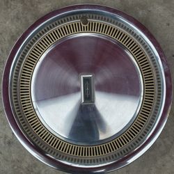 Vintage Oldsmobile Hub Cap.