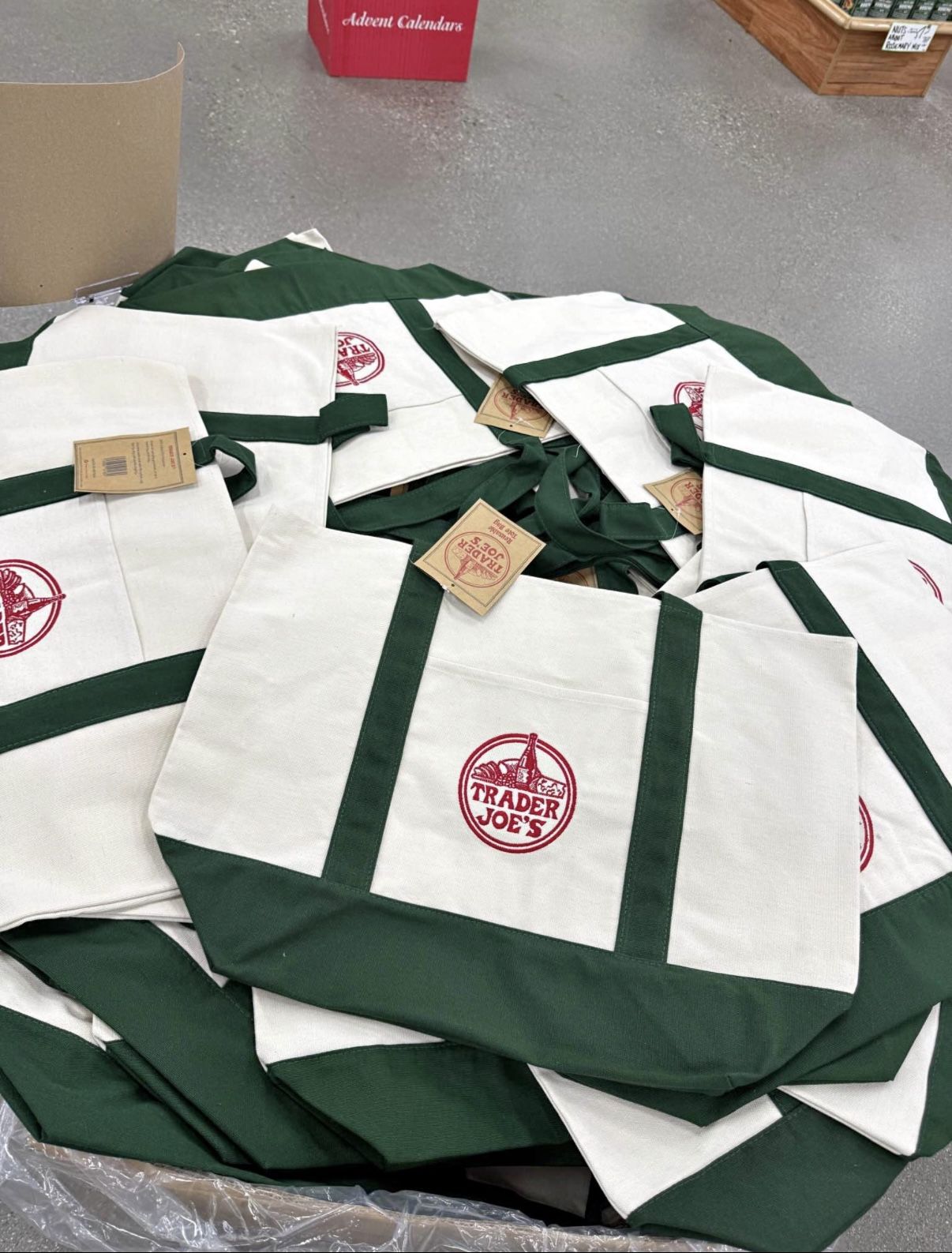 Trader Joe’s Large Green Tote