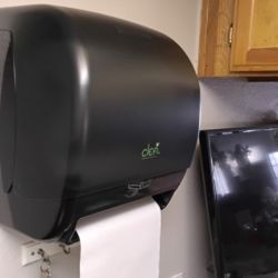 CLEA Electronic automatic Sensor Paper Towels Dispenser/ 4 Items Available 