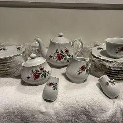 Lynns  Fine China Dishes 