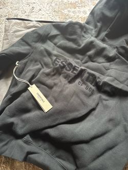 ESSENTIALS FEAR OF GOD MEDIUM NEW SWEATER BLACK NWT CLOTHES SUETER UNISEX