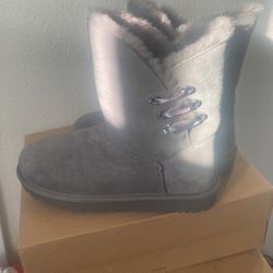 Women’s Ugg Bundle Deal 