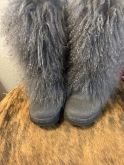 Women’s BEARPAW Winter Boots Like New Charcoal Gray