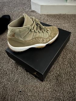 Retros Size 8 1/2