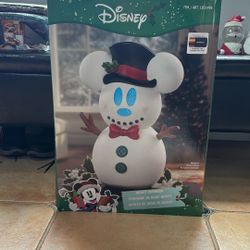 Disney Christmas Mickey Snowman (New)
