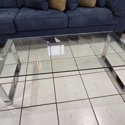 COCKTAIL GLASS TABLE