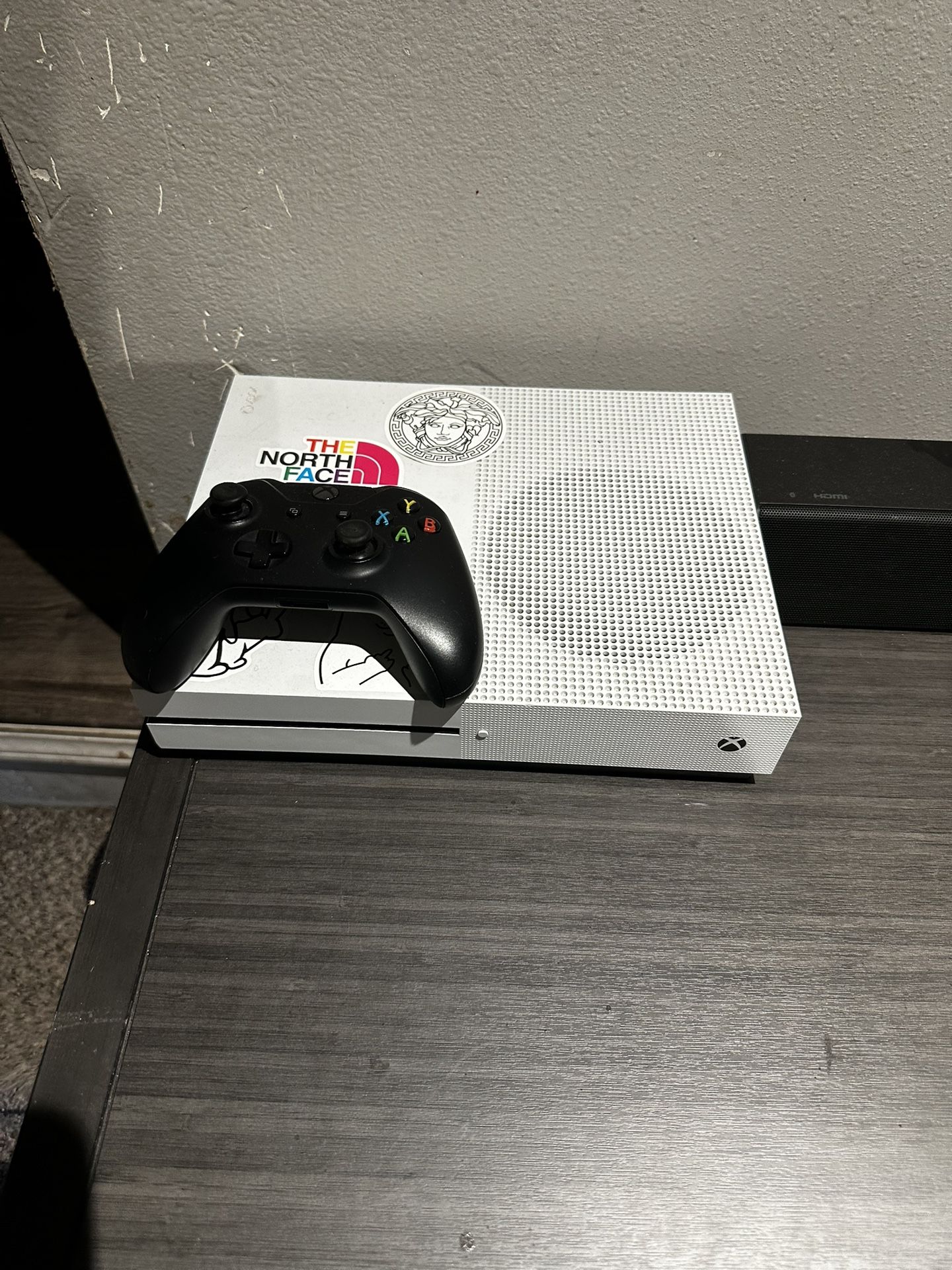 Xbox One S