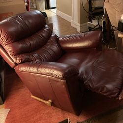 Red leather lazy boy recliner set of two