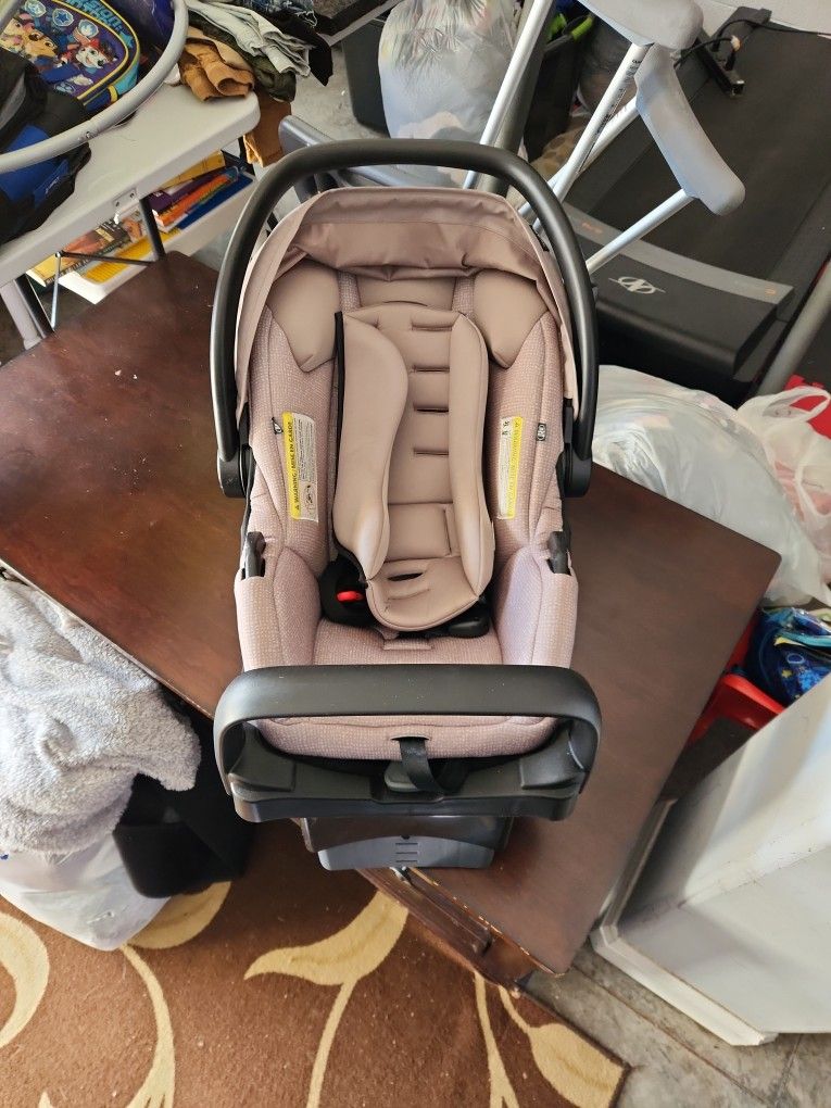 Carseat With Base