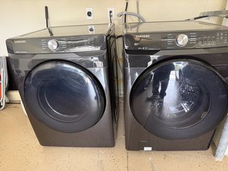 Samsung Front-Load Washer & Dryer Set - Black Stainless, Steam