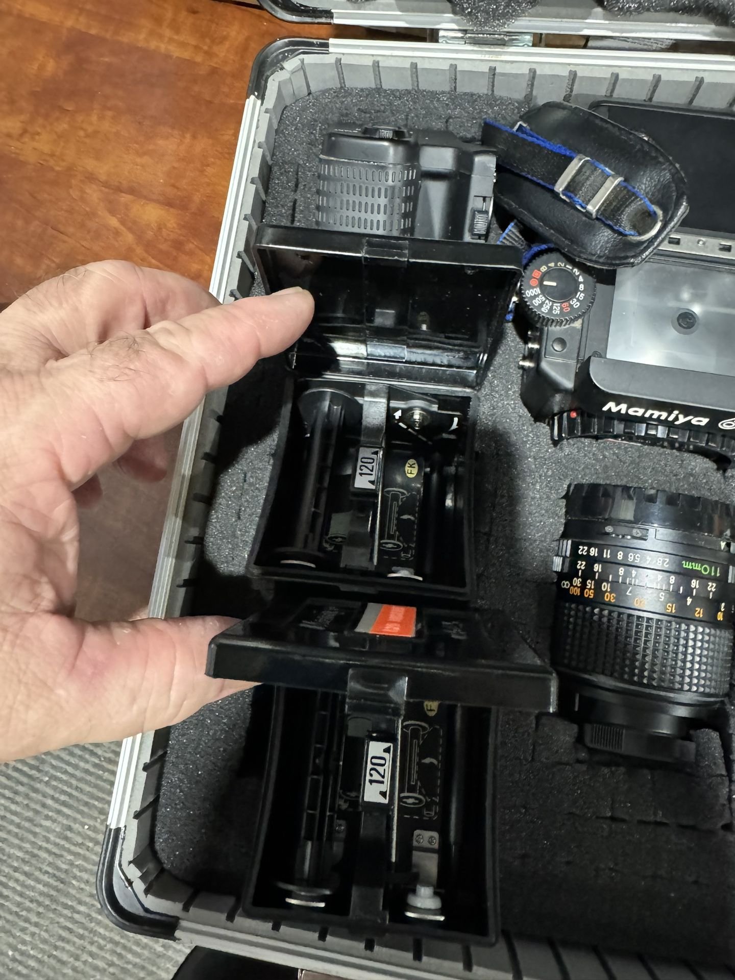 Mamiya 645 Super Mint Complete Set W/steel Case