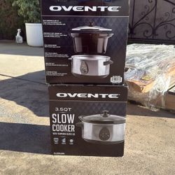 2 Ovente 3.5 Quart Slow Cookers
