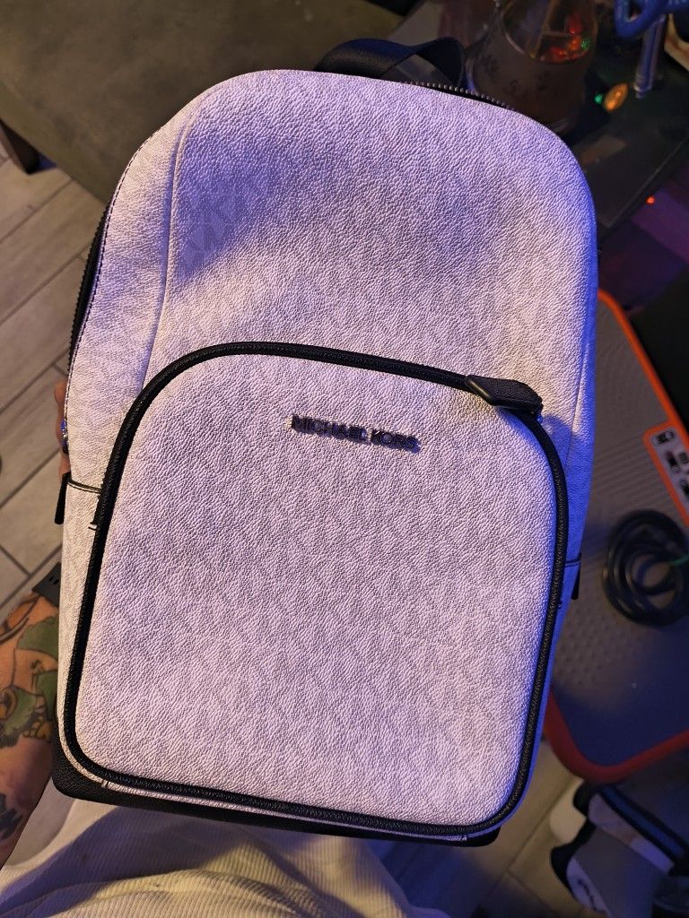 Michael Kors One Strap