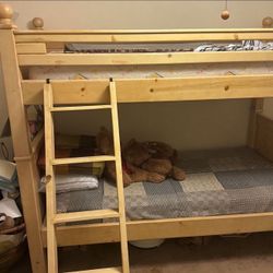 Twin Bunk Bed Set