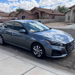 Nissan Altima 2023