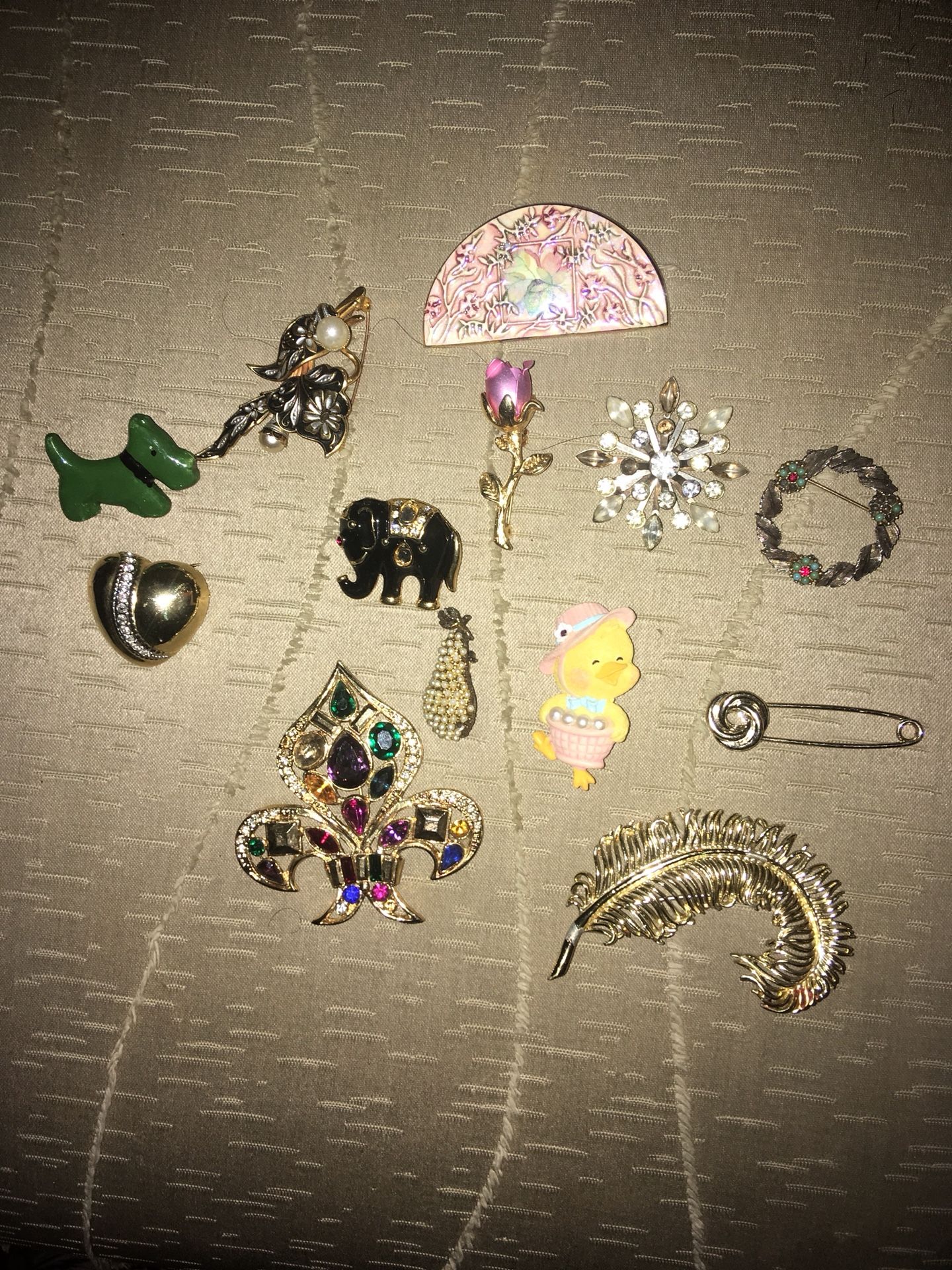 Lot of pendants