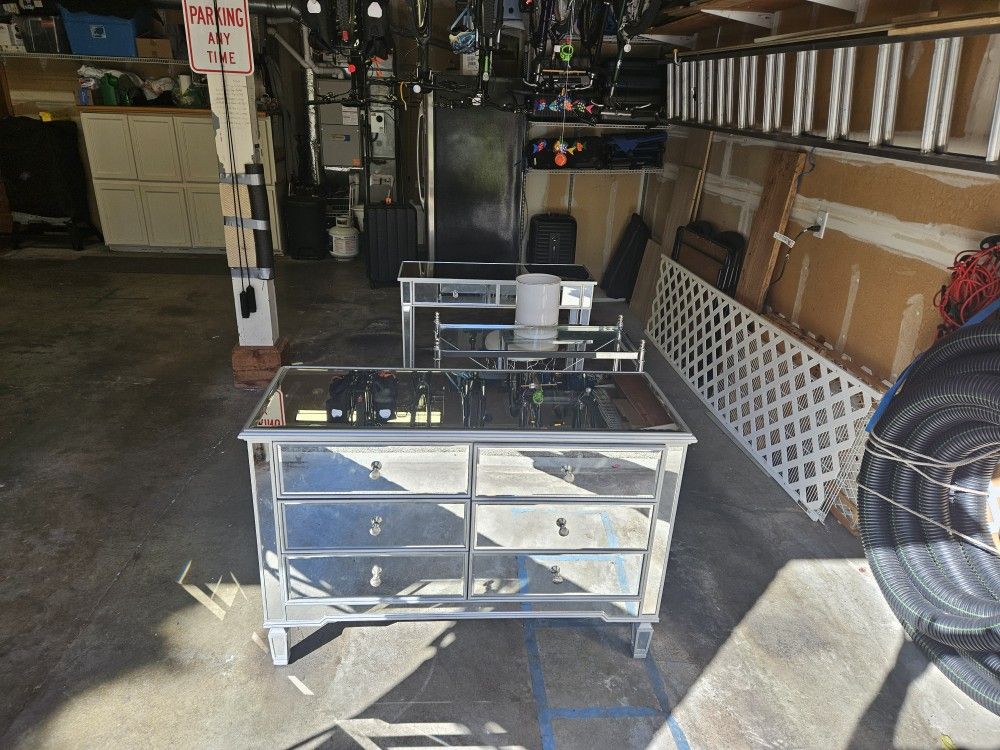 Bedroom Set: Dresser, Nightstand, Shelf, Desk W/stool