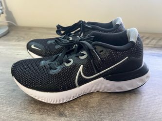 Nike Shoes size 5.5 women’s $25
