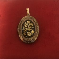 Women’s/Locket Pendant/Jewelry