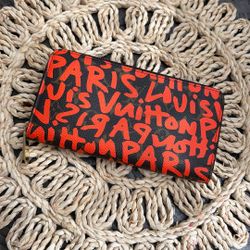 Louis Vuitton Graffiti Zippy Wallet x Stephen Sprouse