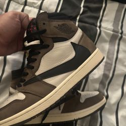 Jordan 1 Travis Scott 