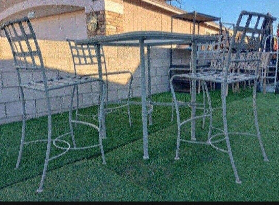 O W Lee Classic Patio Furniture 