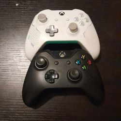 2 Xbox One Controllers. Can Sell Sperately 