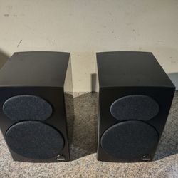 Athena Bookshelf Speakers. Canada 