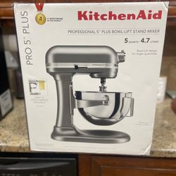 KitchenAid Professional 5 Plus Series Stand Mixer - Silver