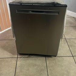 Frigidaire Gallery Stainless Steel Dishwasher – Works Great – Only Start Button Issue (Easy Fix)