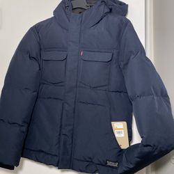 Levi’s Men’s Puffer Jacket in Navy Color