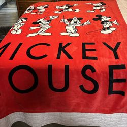 XL Red Disney Mickey Mouse Throw 