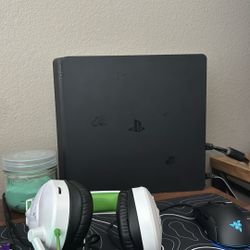 PS4 Slim