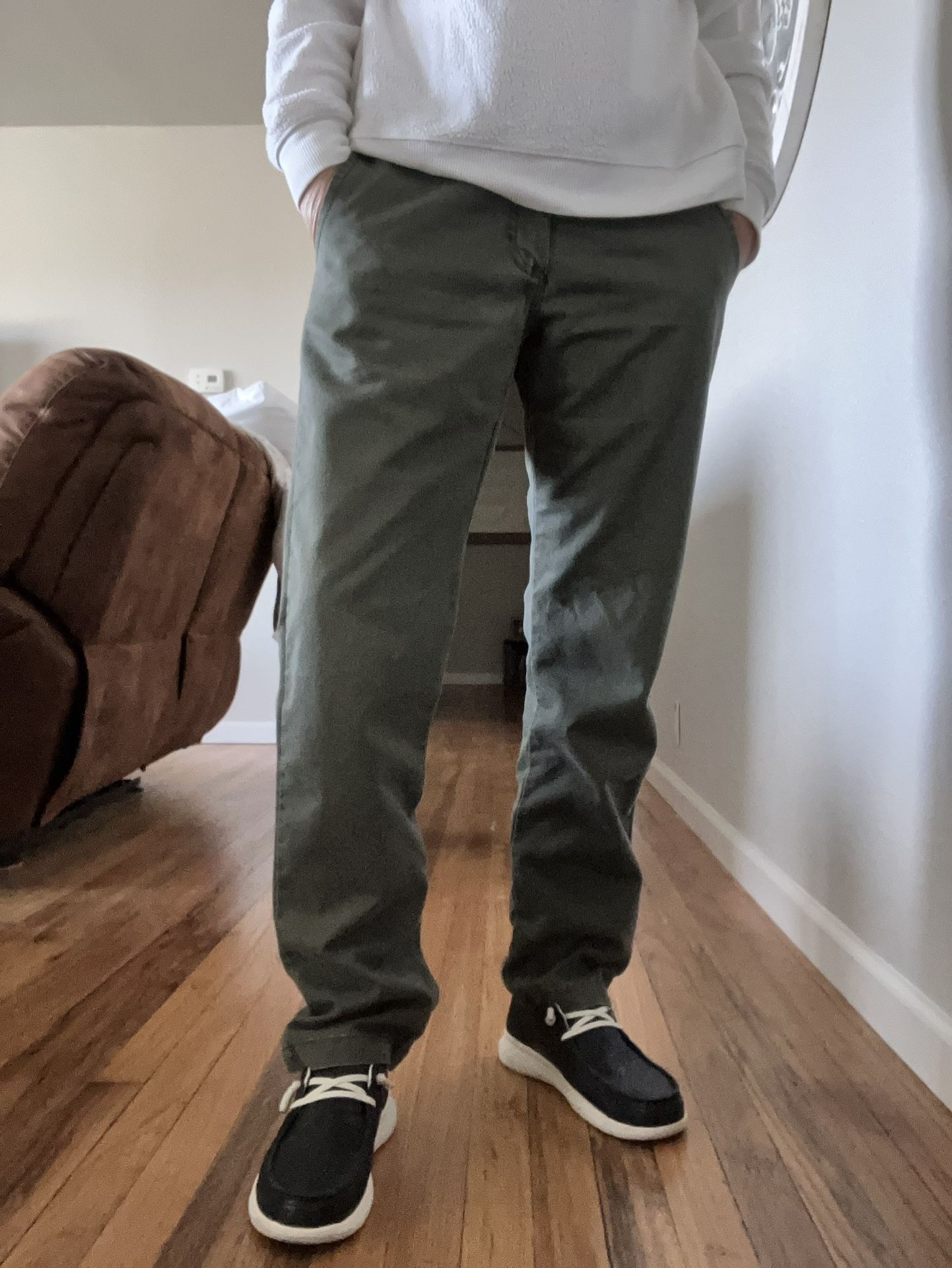 Men's Vans Chino Pants Size 33 Cotton Blend Green Pre Owned