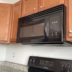 Stove Microwave  Dish Washer