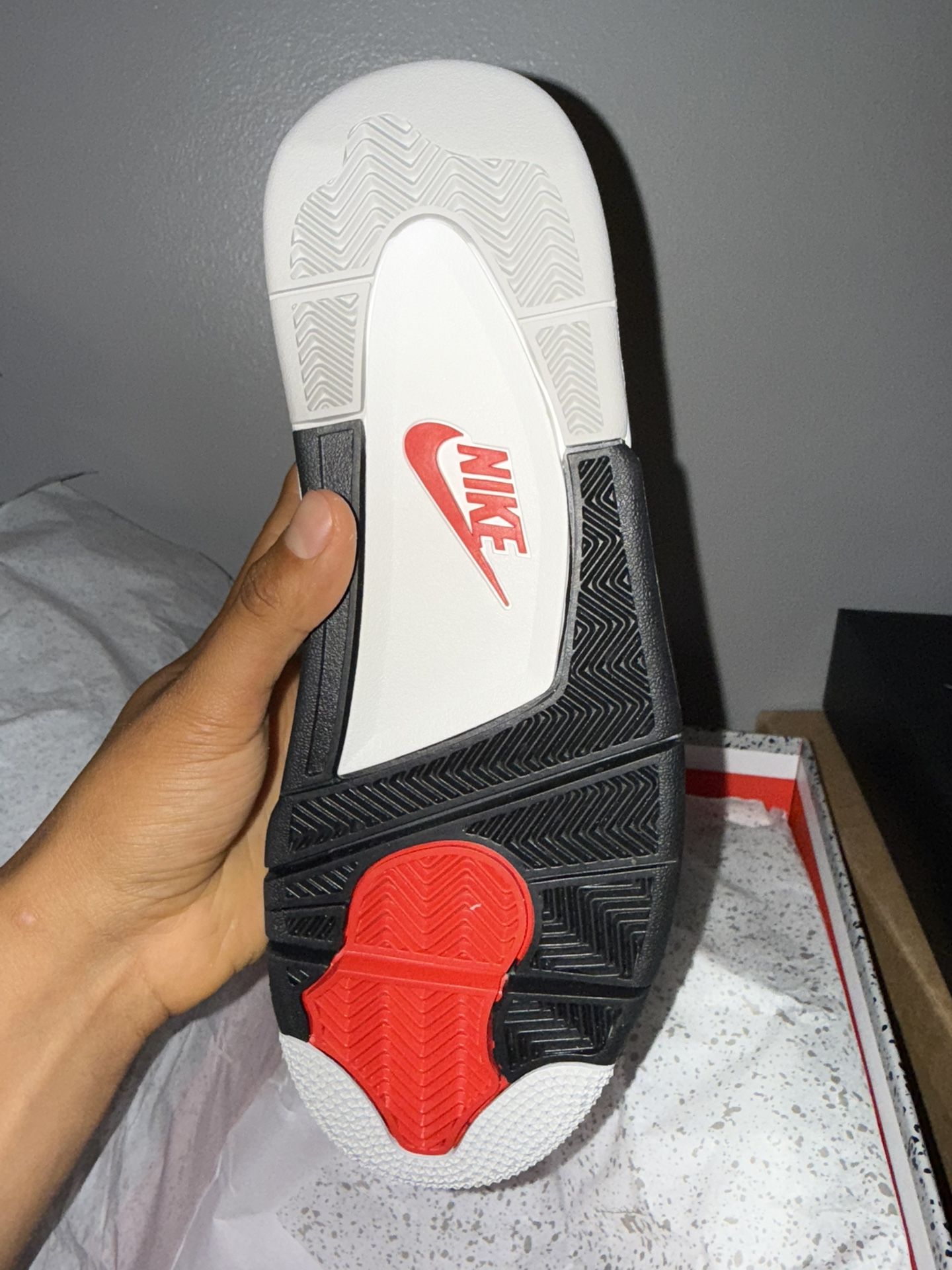 Jordan 4 White Cement