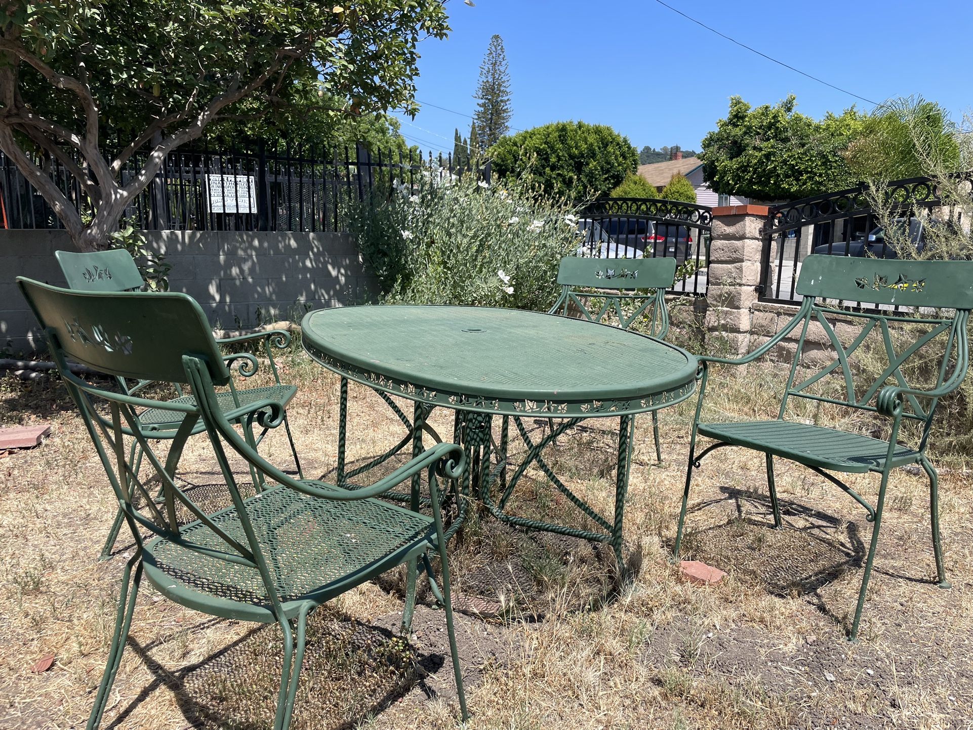 Outdoor Table And Chairs