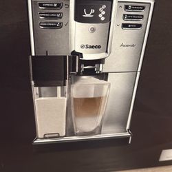 Saeco Incanto Super-Automatic Coffee Machine