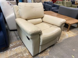 Tan Leather Wide Manual Recliner