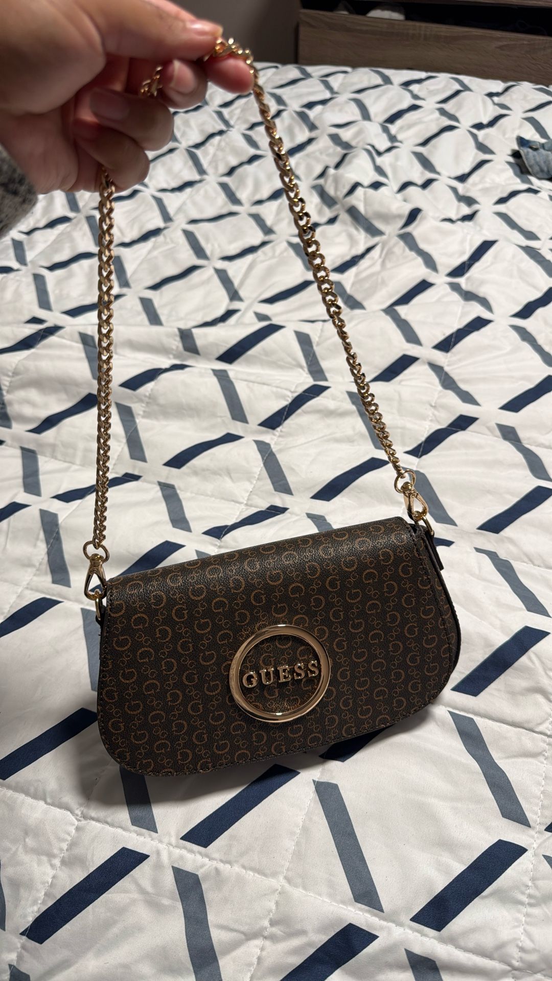 Guess Shoulder Bag