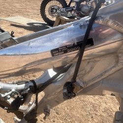 2005 Honda CRF250R Complete Frame