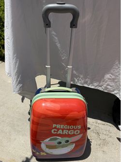 Grogu suitcase