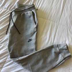 Nike Sportswear Tech Fleece Jogger Men Small Gray Sweatpants Drawstring