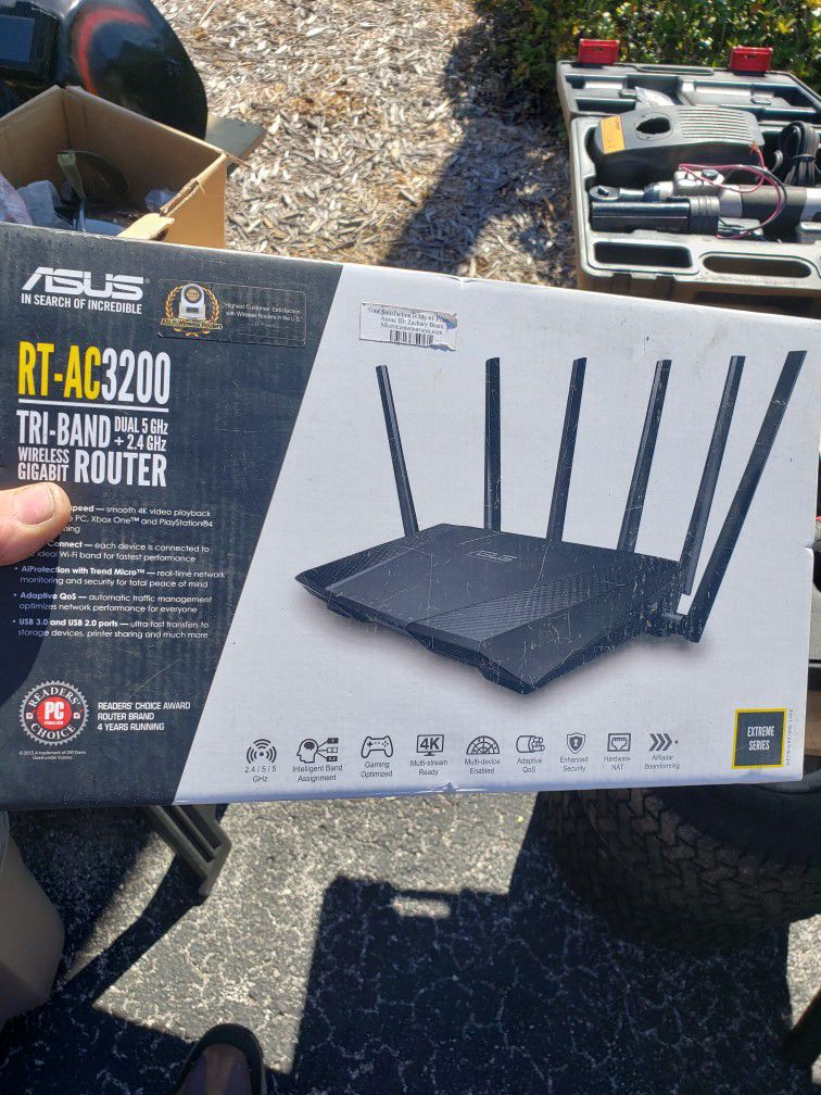 Wifi Router And Separate Cable Modem Not A Dollar (Read Ad)