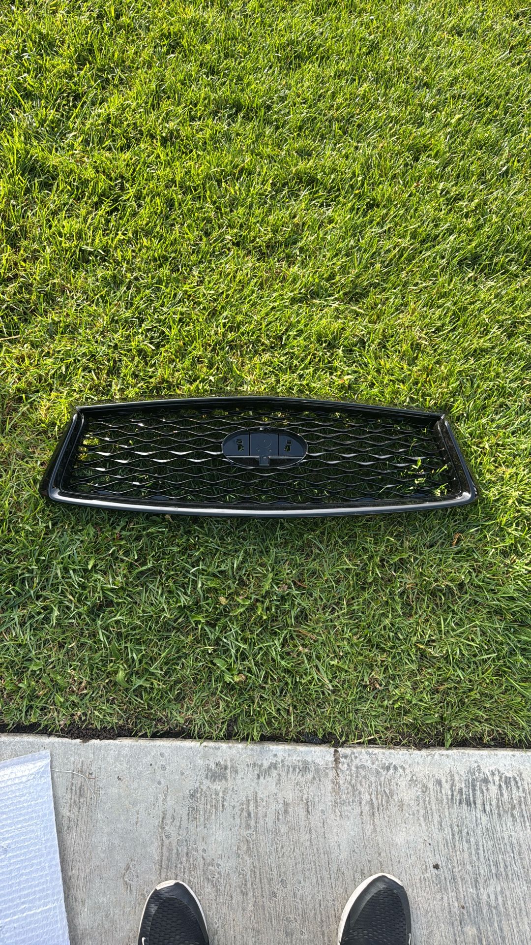 Infiniti Q50 Grille