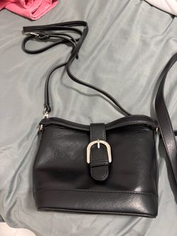 Black Leather Shoulder Bag with Gold Clasp